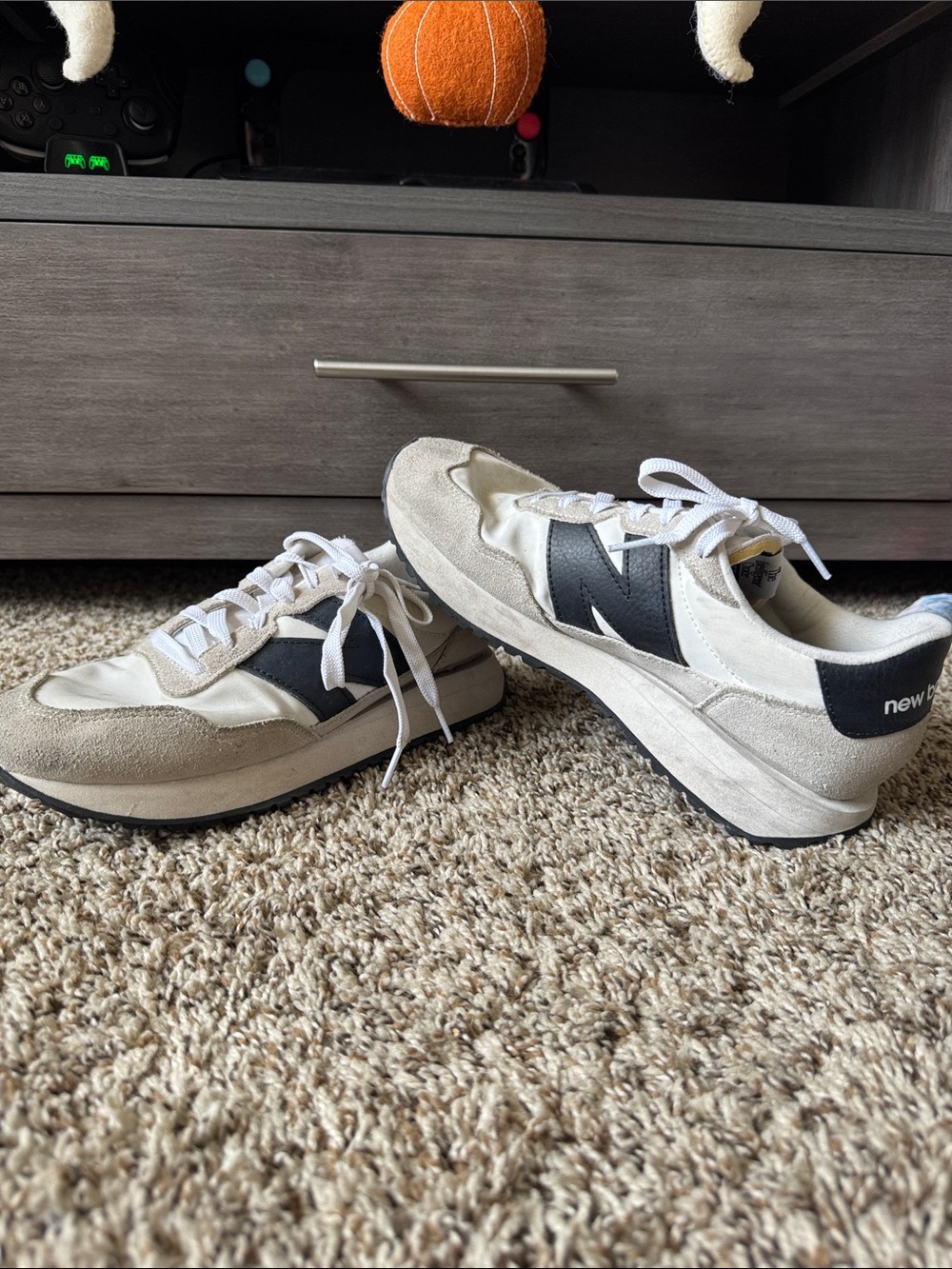 New Balance Women's and Black Retro Runner Sneakers
